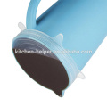 Couvertures de contenants et de contenants en silicone extensibles